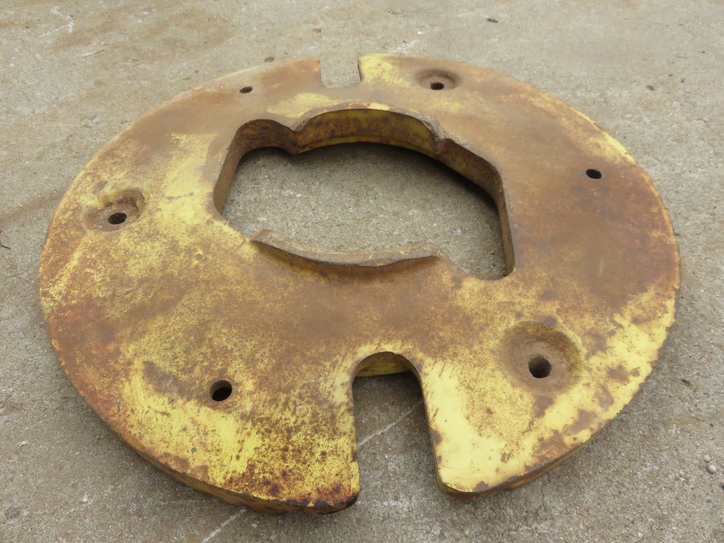 A3404R John Deere Rear Wheel Weight For 50, 60, 70, 80, 520, 620, 720, 820, 530, 630, 730, 830