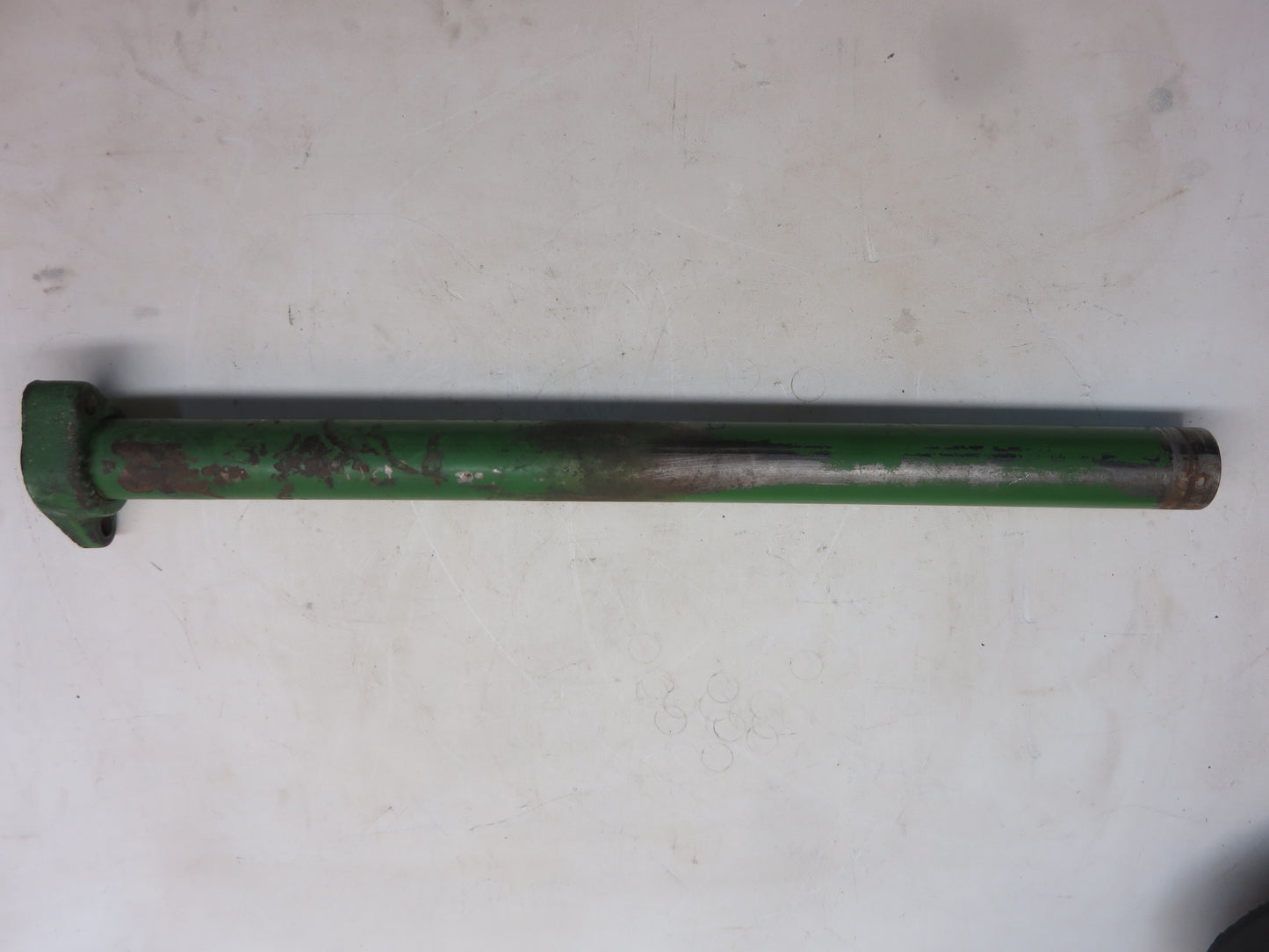 R1686R, F1666R John Deere Fan Drive Shaft Tube For 80, 820, 830