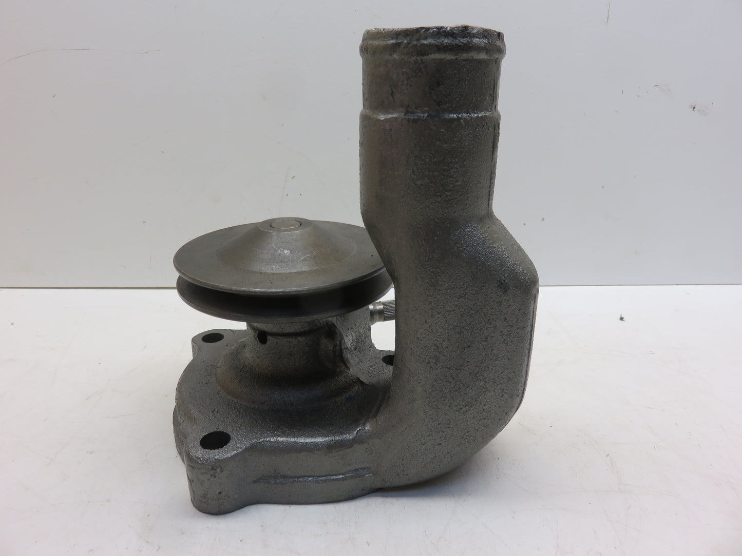 AA6327R John Deere Water Pump For A, AO, AR, 60, 620, 630