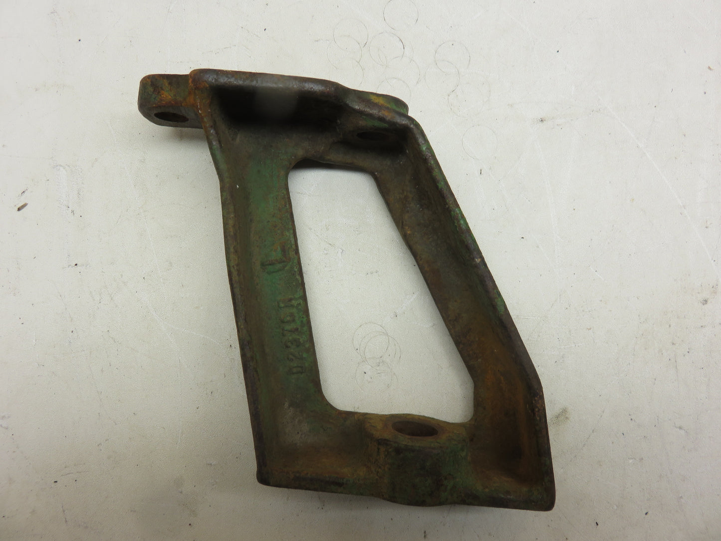 D2376R John Deere Air Cleaner Support Bracket For D