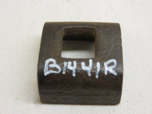 B1441R John Deere Hood And Fuel Tank Clip For A, AR, AO, B, G, H, 50, 60, 520, 620