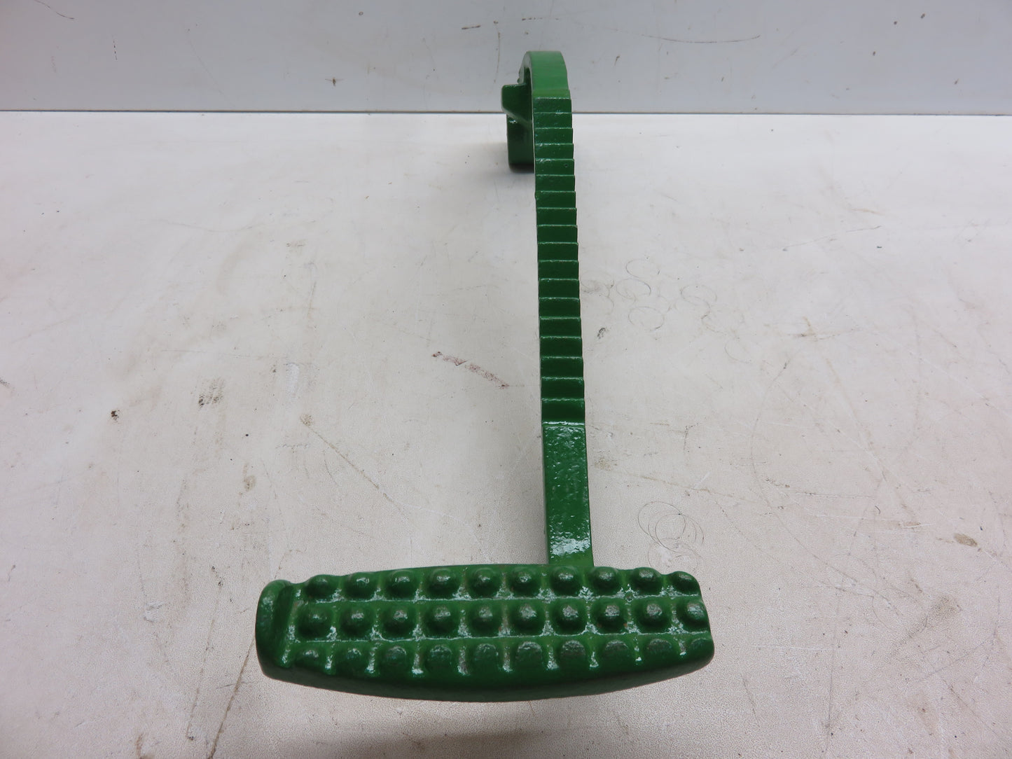 A88R John Deere Right Hand Brake Pedal For A, G, 60, 70, 520, 620, 720