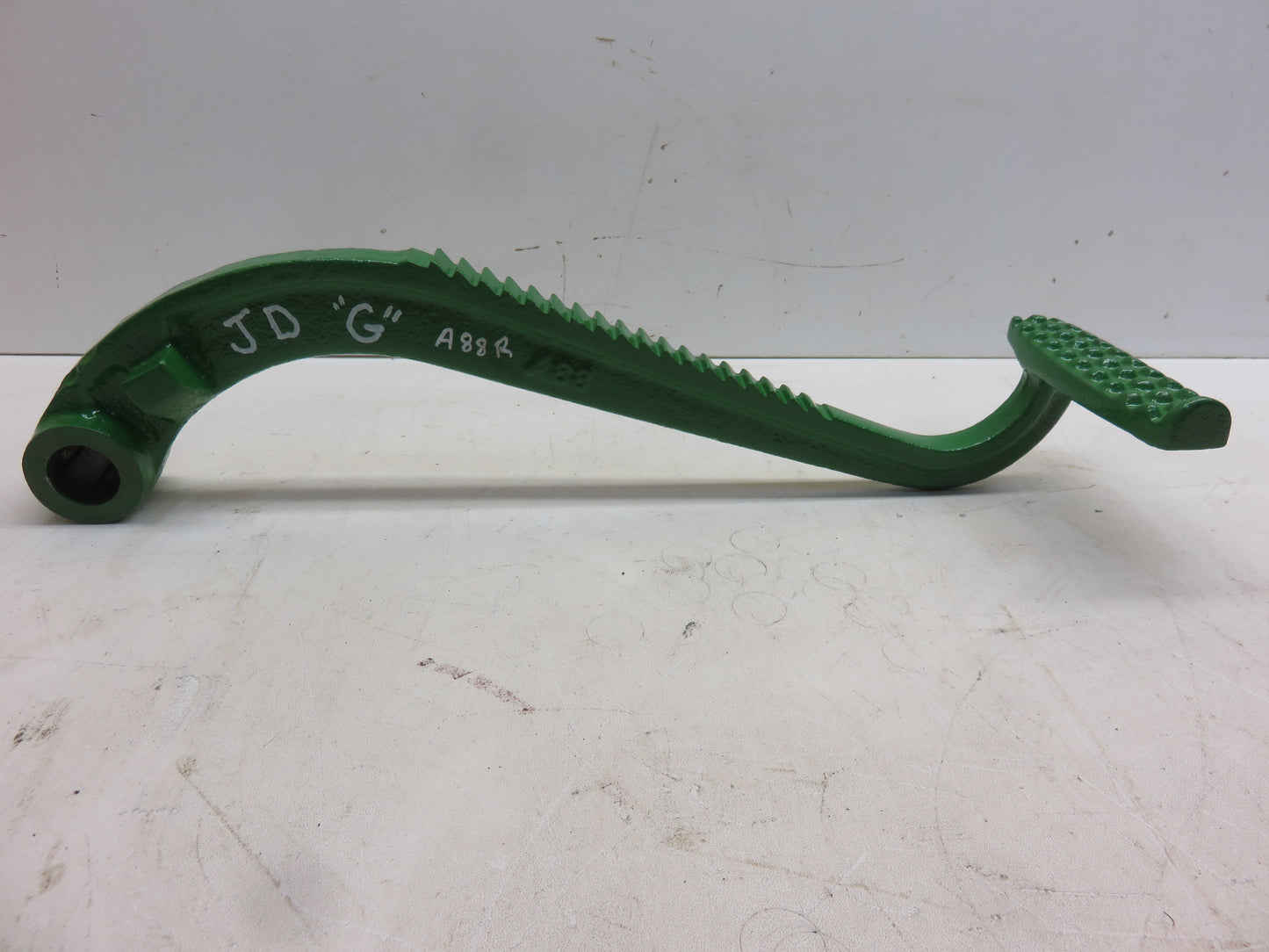 A88R John Deere Right Hand Brake Pedal For A, G, 60, 70, 520, 620, 720