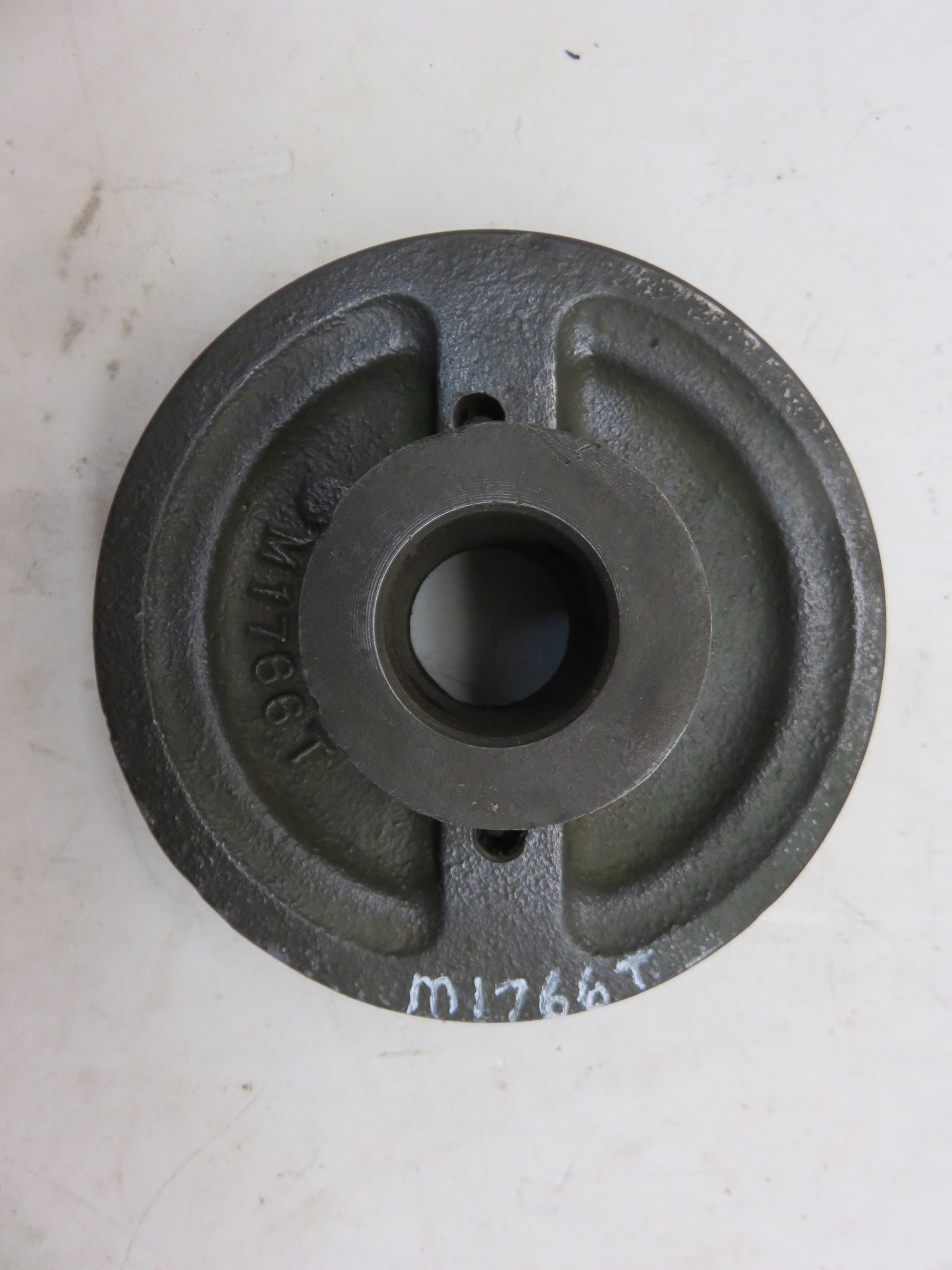 M1766T John Deere Crankshaft Pulley For 40, 320