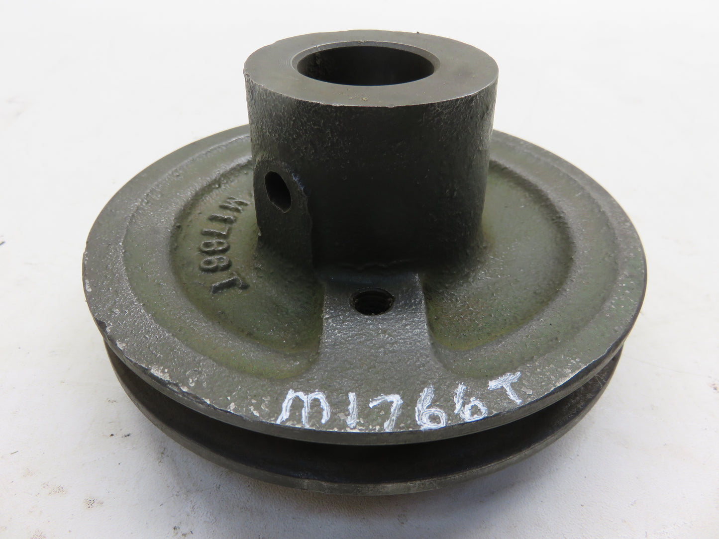 M1766T John Deere Crankshaft Pulley For 40, 320