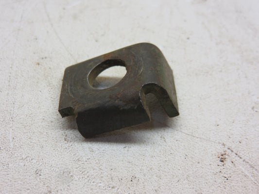 M415T John Deere Distributor Mounting Clip For M, 40, 320, 420, 330, 430