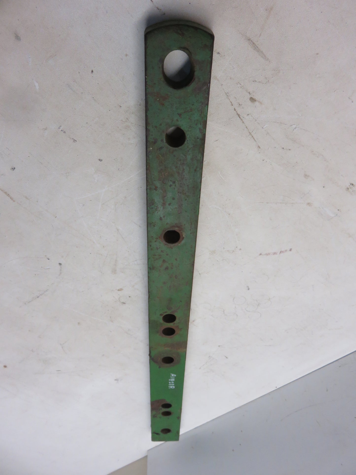 A1821R John Deere Drawbar End For A, B