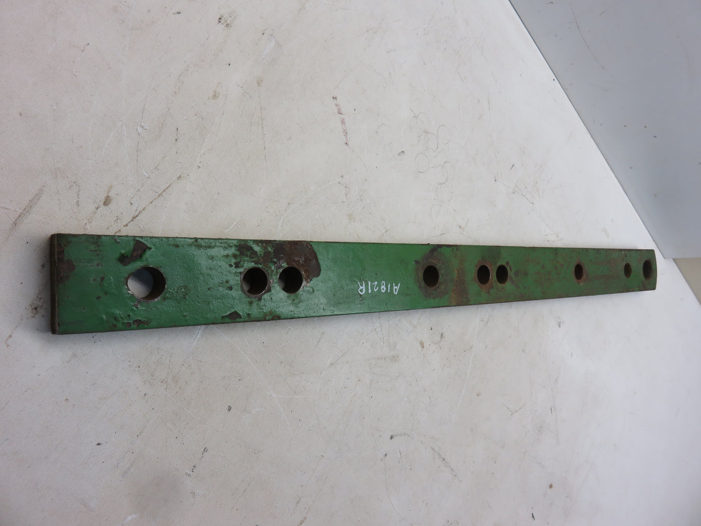 A1821R John Deere Drawbar End For A, B