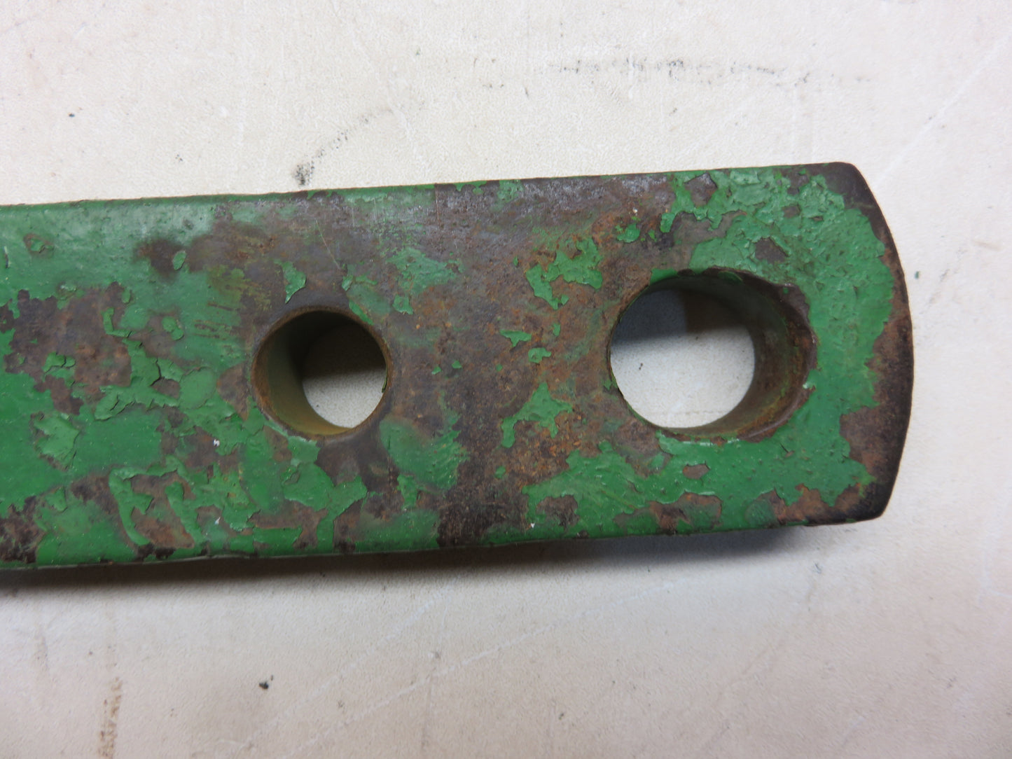 A1821R John Deere Drawbar End For A, B