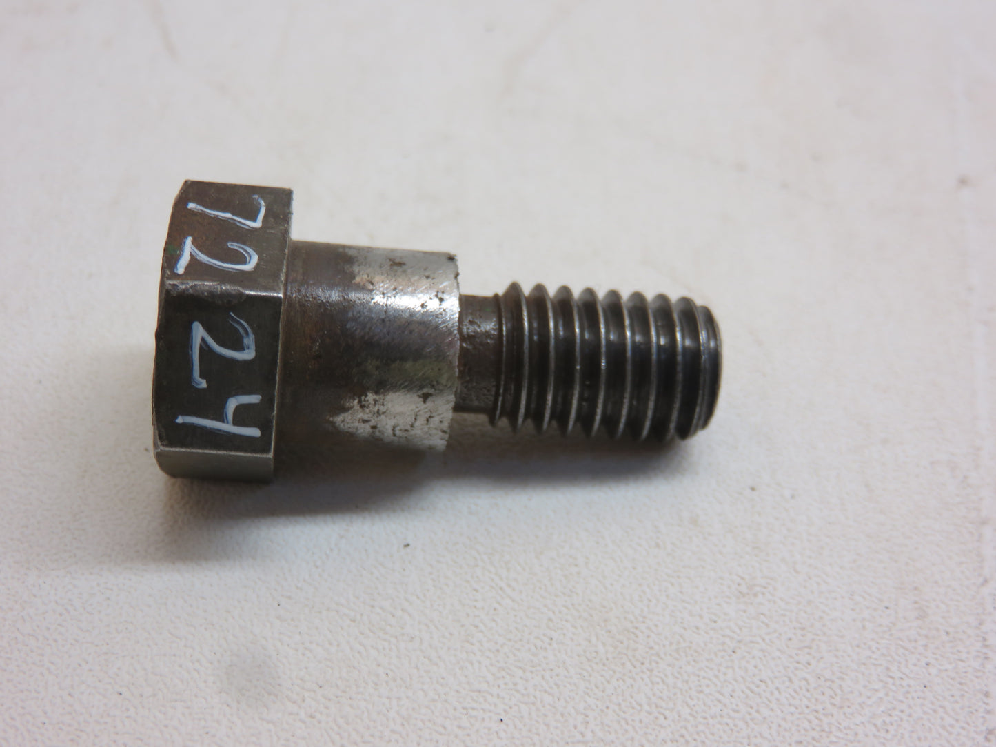 R27224 John Deere Fuel Filter Bail Bolt For 3010, 4010