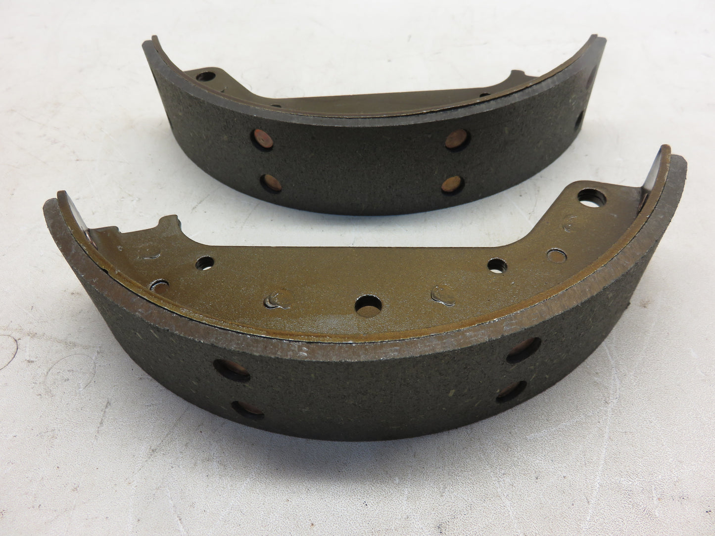 AA314R John Deere Brake Shoe Set For A, AR, G, 60, 70, 620, 720, 630, 730