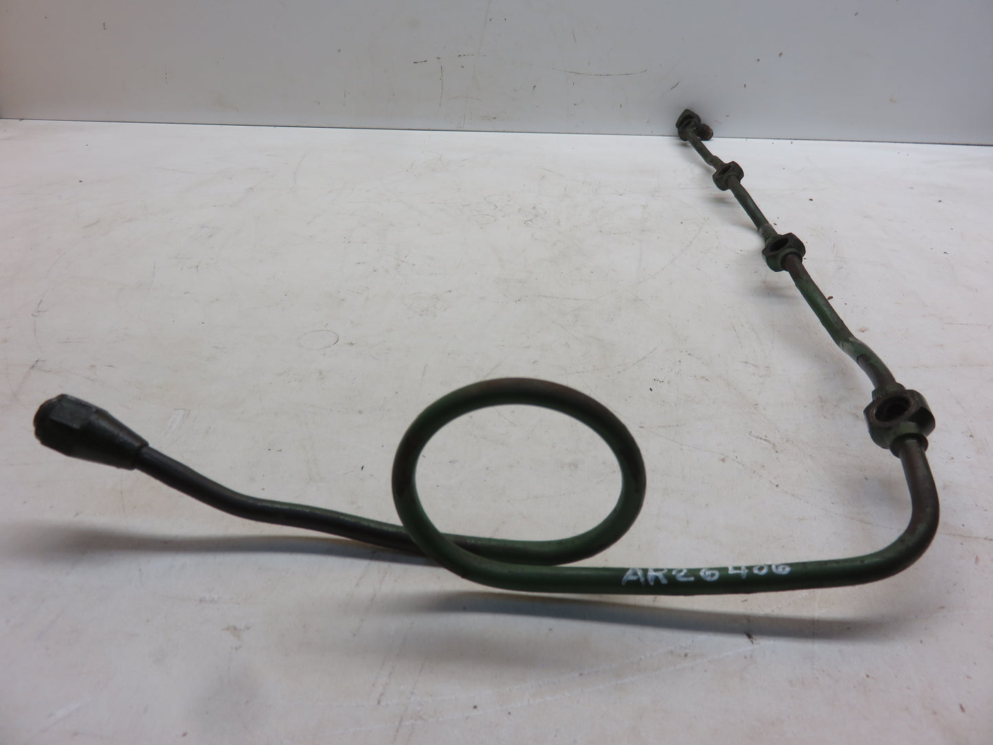 AR26406 John Deere Injector Leak Off Line For 3010, 3020