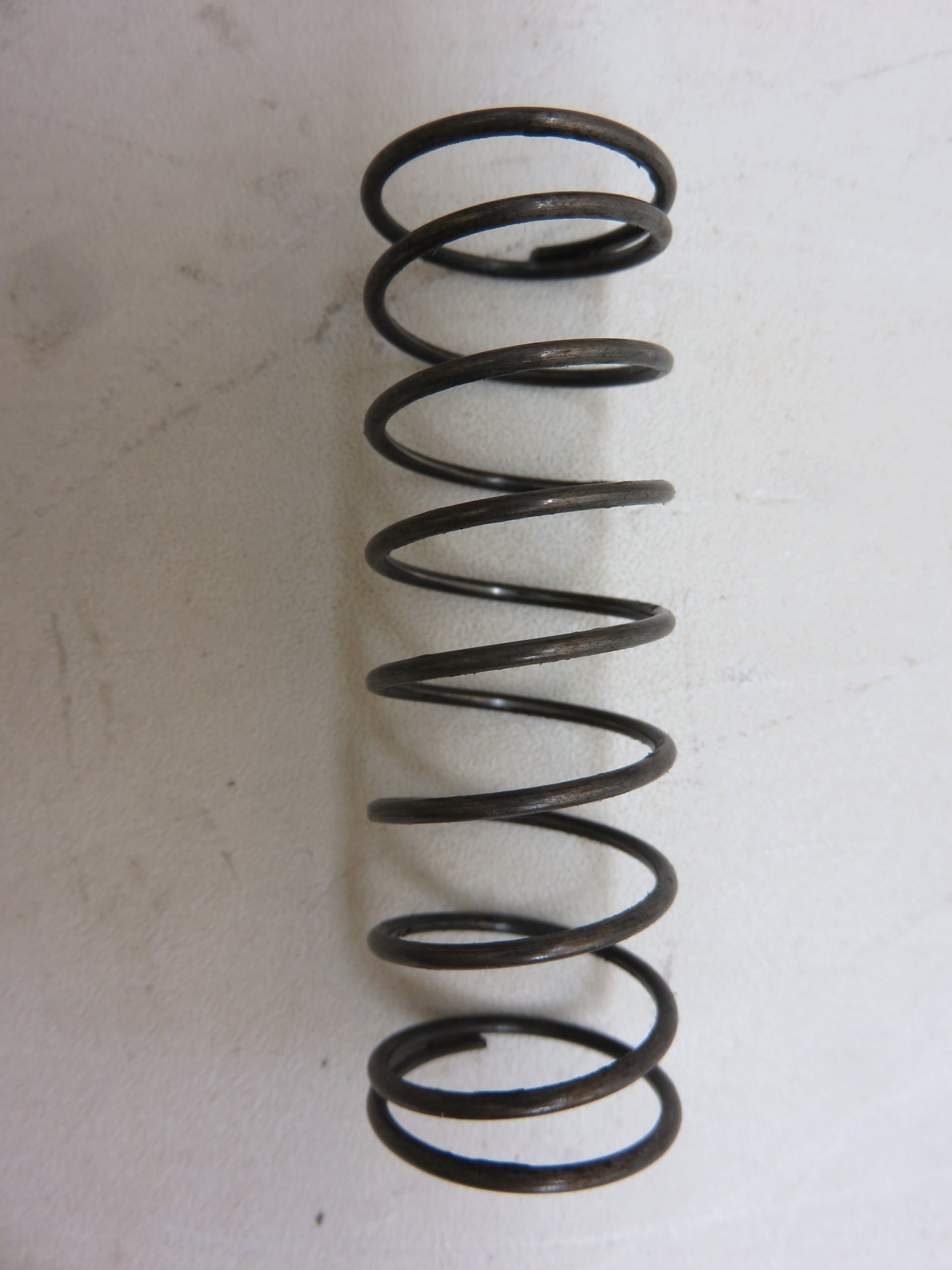 R26079 John Deere Rocker Shaft Spring For 3010, 3020, 4000, 4010, 4020