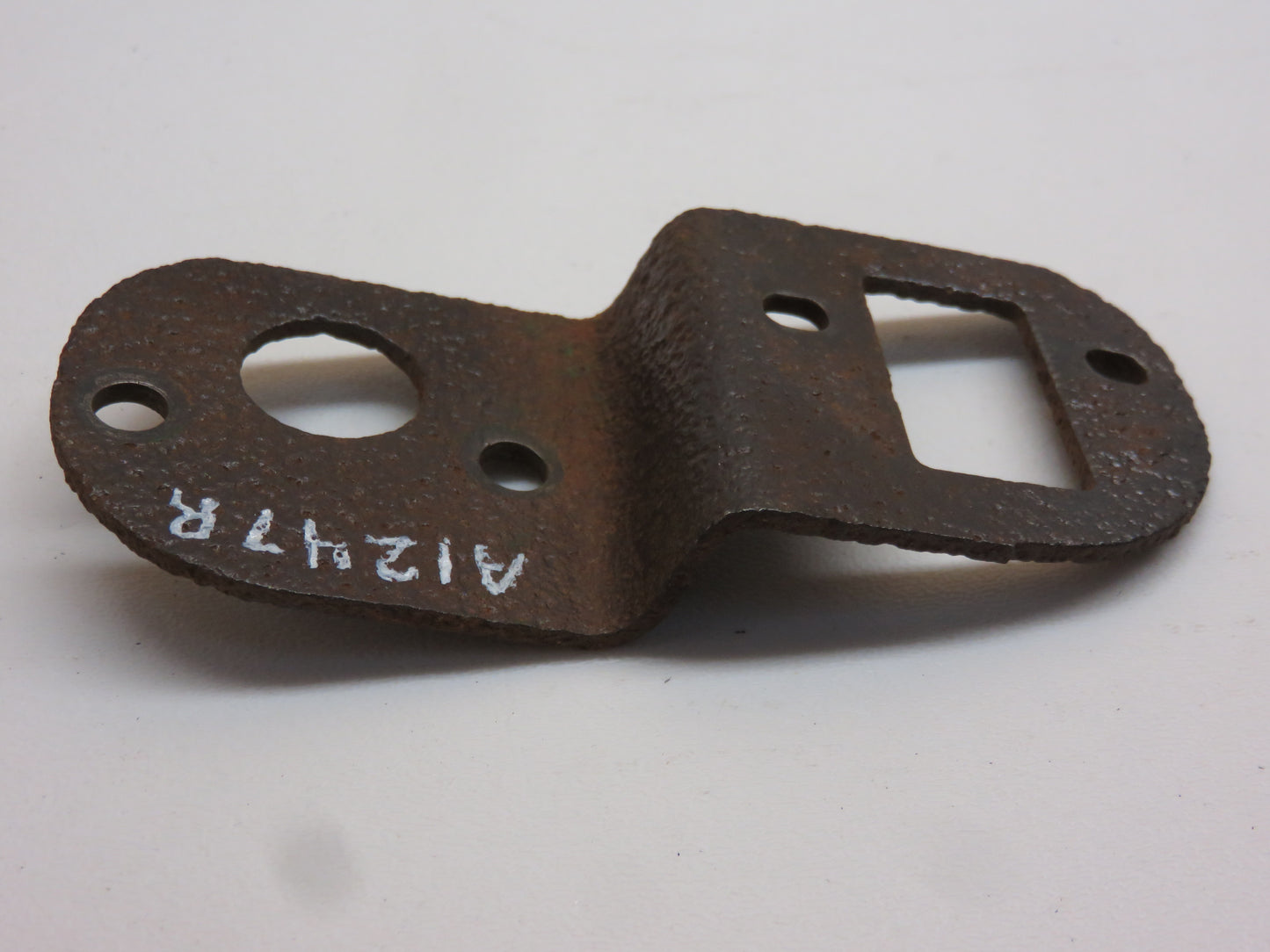 A1247R John Deere Heat Gauge Bracket For A, B, D, G