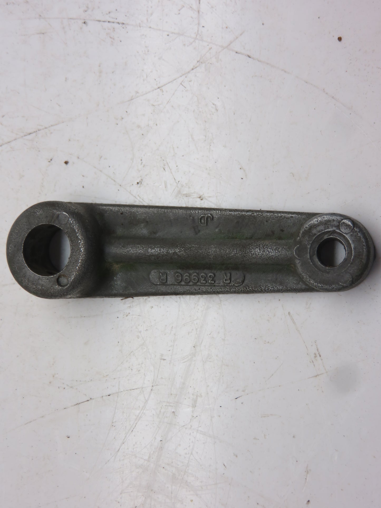 R33996 John Deere Throttle Control Arm 3020, 4020