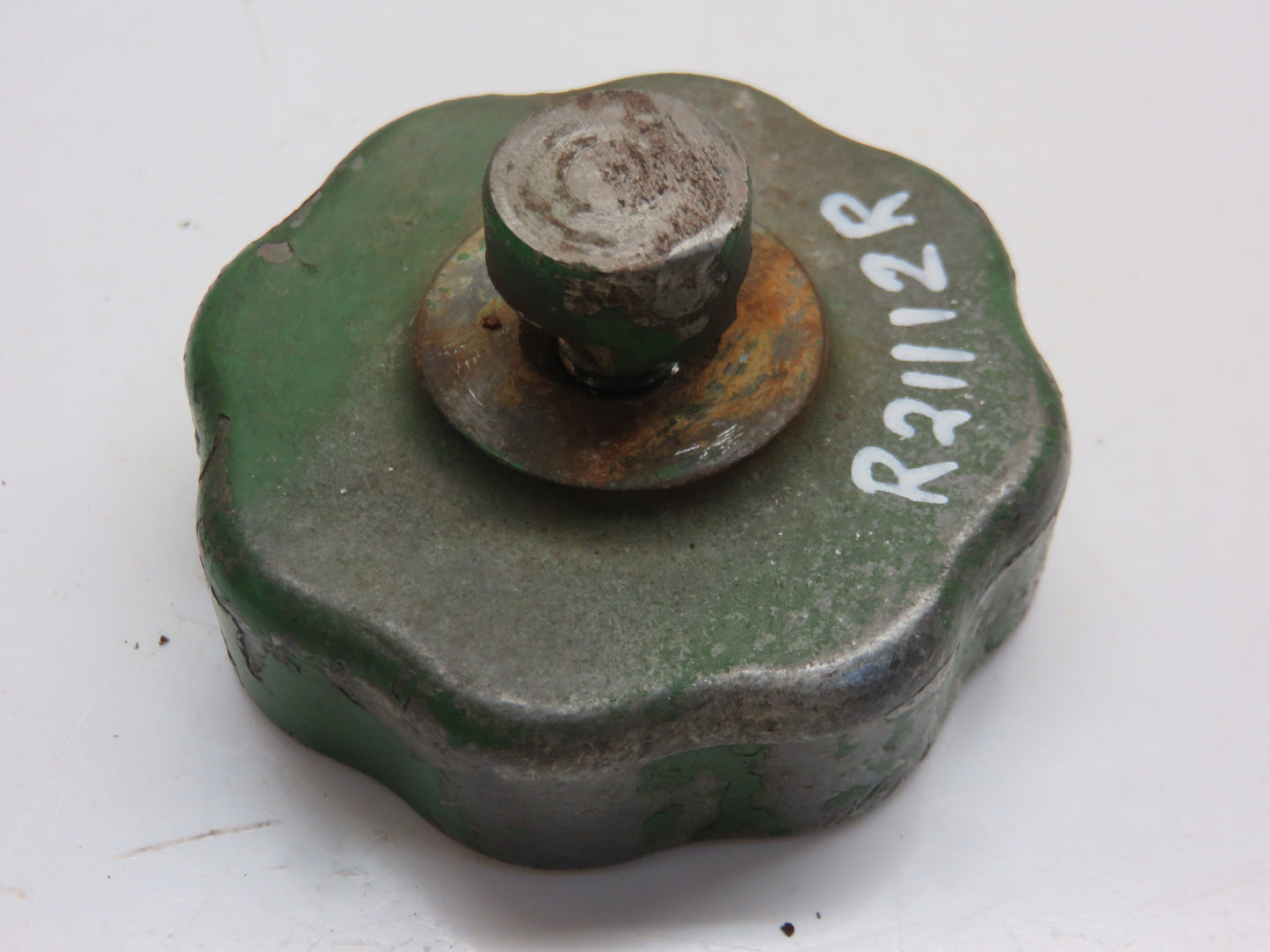 R21112R John Deere Rock Shaft Control Lever Stop Knob And Bolt For 530, 630, 730