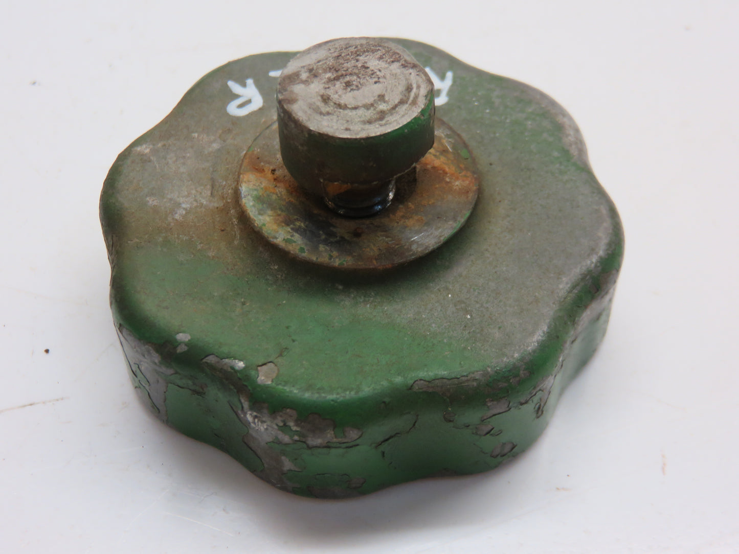 R21112R John Deere Rock Shaft Control Lever Stop Knob And Bolt For 530, 630, 730