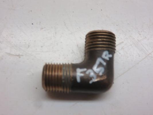 F357R John Deere Oil And Fuel Line Fitting For G, H, R, 70, 80, 520, 620, 720, 820, 530, 630, 730, 830