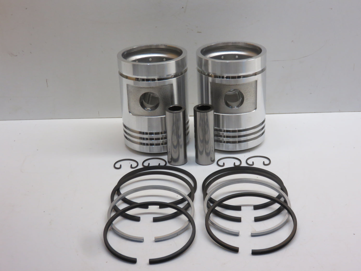Pistons Rings And Pins For Old John Deere