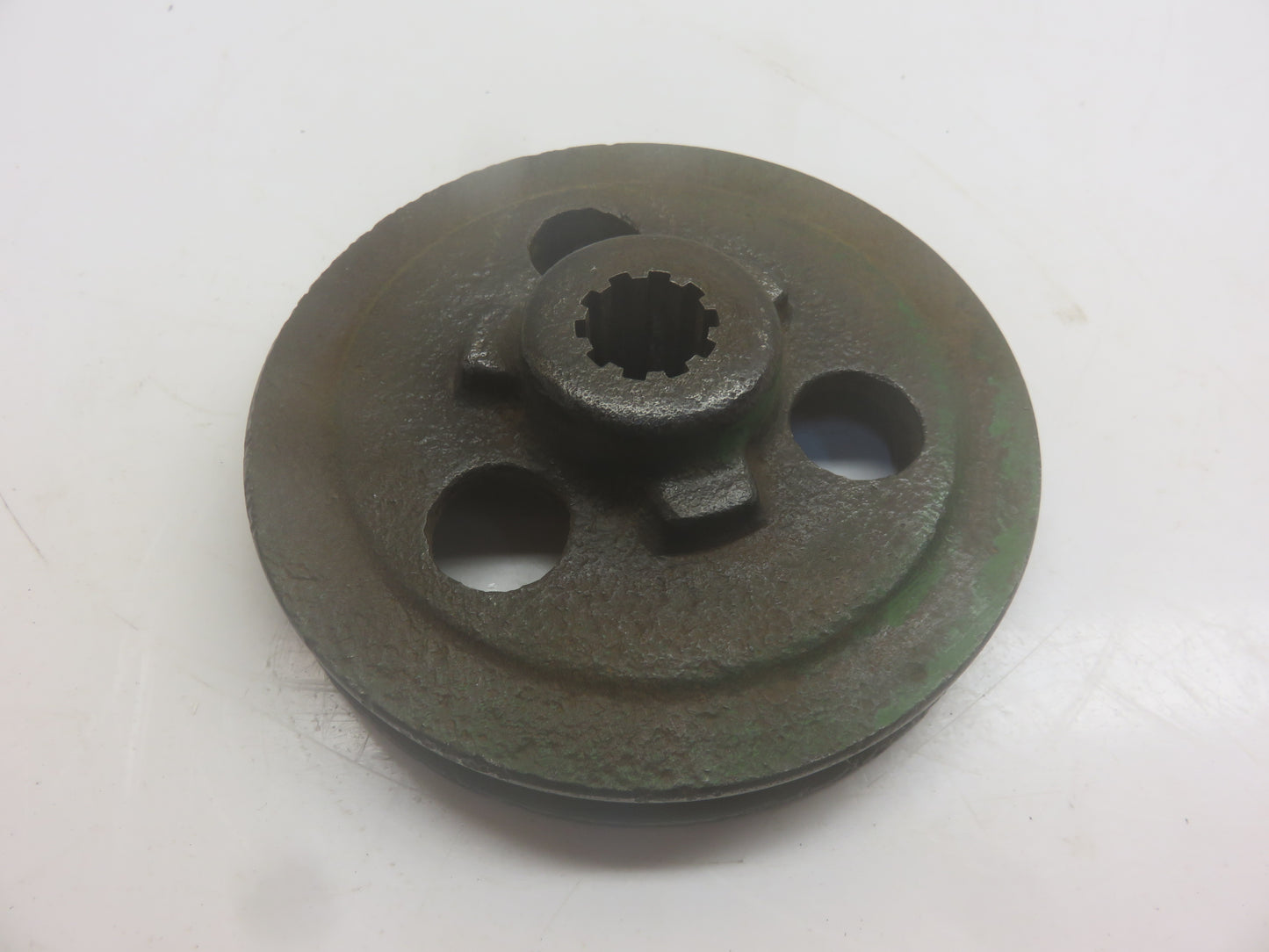 F1668R John Deere Generator Drive Pulley For 50, 60, 70, 520, 620, 720