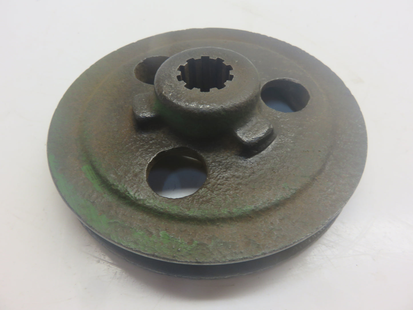 F1668R John Deere Generator Drive Pulley For 50, 60, 70, 520, 620, 720