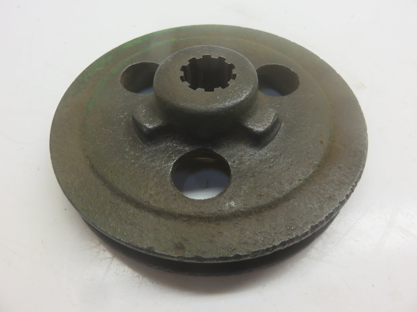 F1668R John Deere Generator Drive Pulley For 50, 60, 70, 520, 620, 720