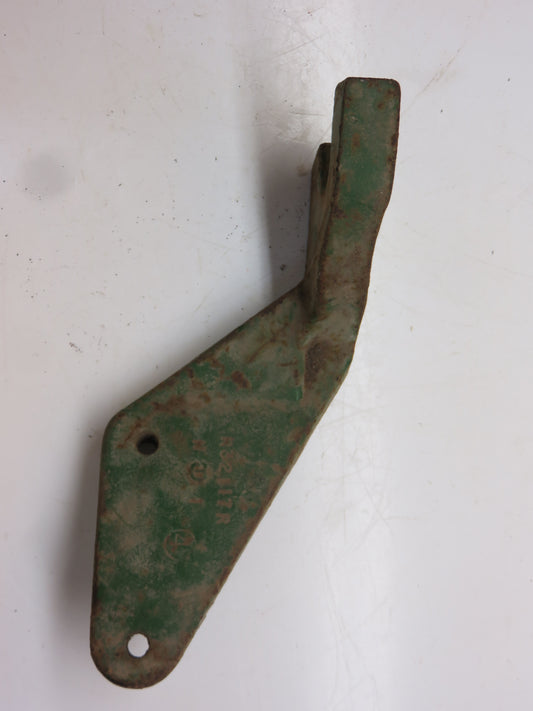 R32117 John Deere NOS Right Hand Cylinder Hanger For 3010, 4010, 2510, 2520, 3020, 4020