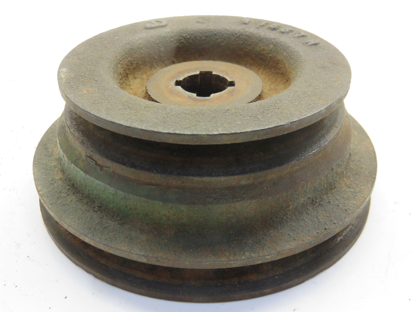 R1557R John Deere Fan And Water Pump Drive Pulley For 80, 820, 830