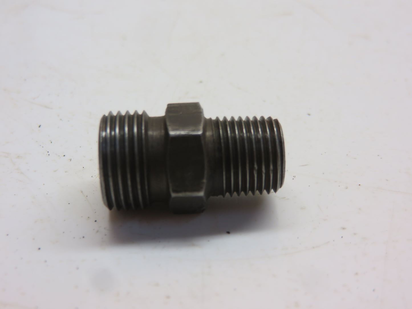 A258R John Deere Fuel And Oil Line Fitting For A, B, D, G, H, R, 50, 60, 70, 80