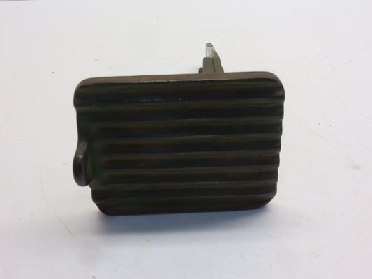 AR1117R, R1317R John Deere Left Hand Brake Pedal With Latch For 80, 820, 830