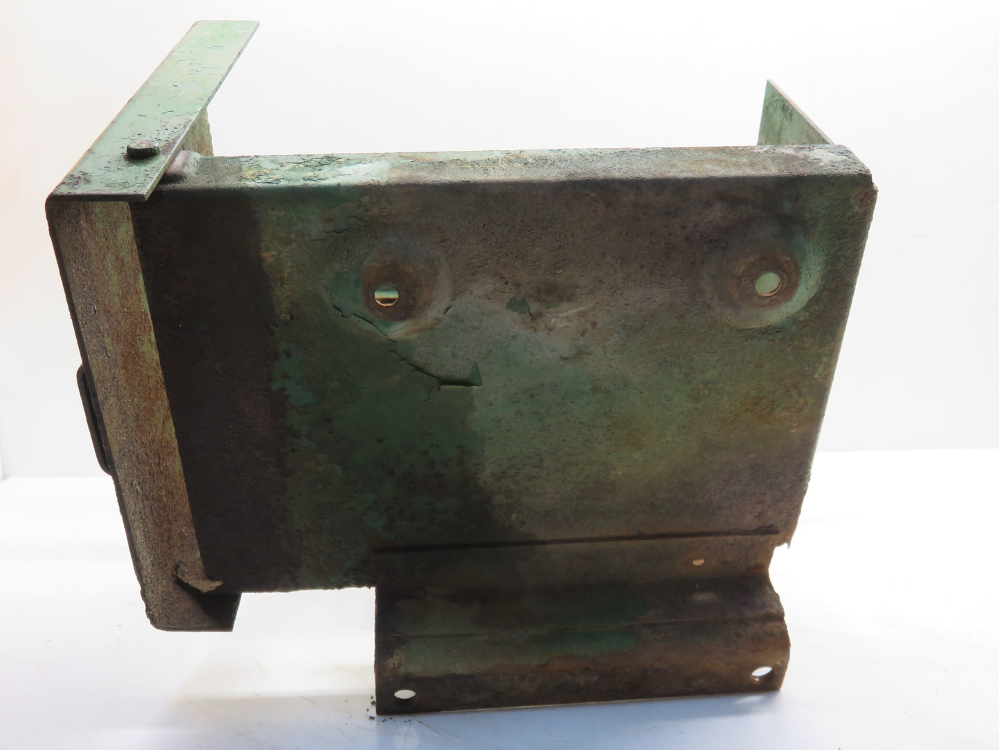 AT13061 John Deere Battery Box For 1010