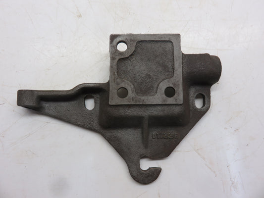 D1733R John Deere Base Mount Magneto Bracket For D