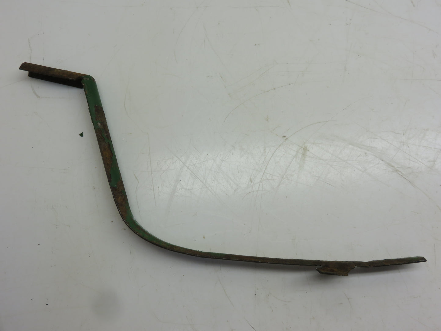 R34046 John Deere Fender Light Wire Harness Shield For 4020