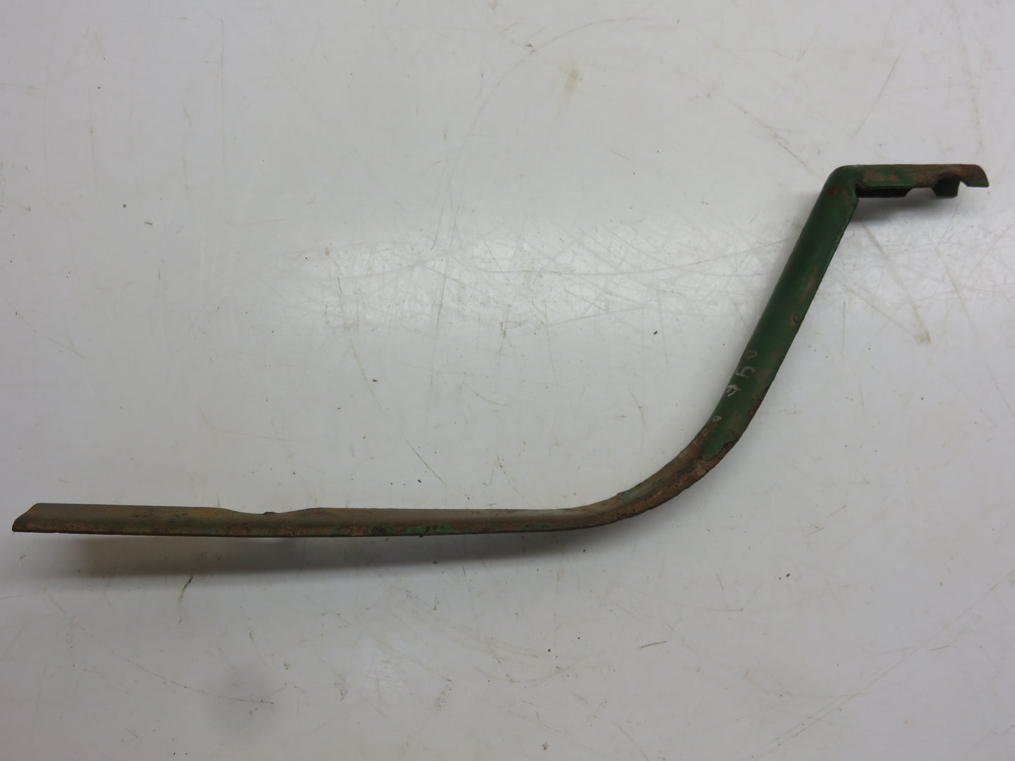 R27641, R34045 John Deere Fender Light Wire Harness Shield For 3010