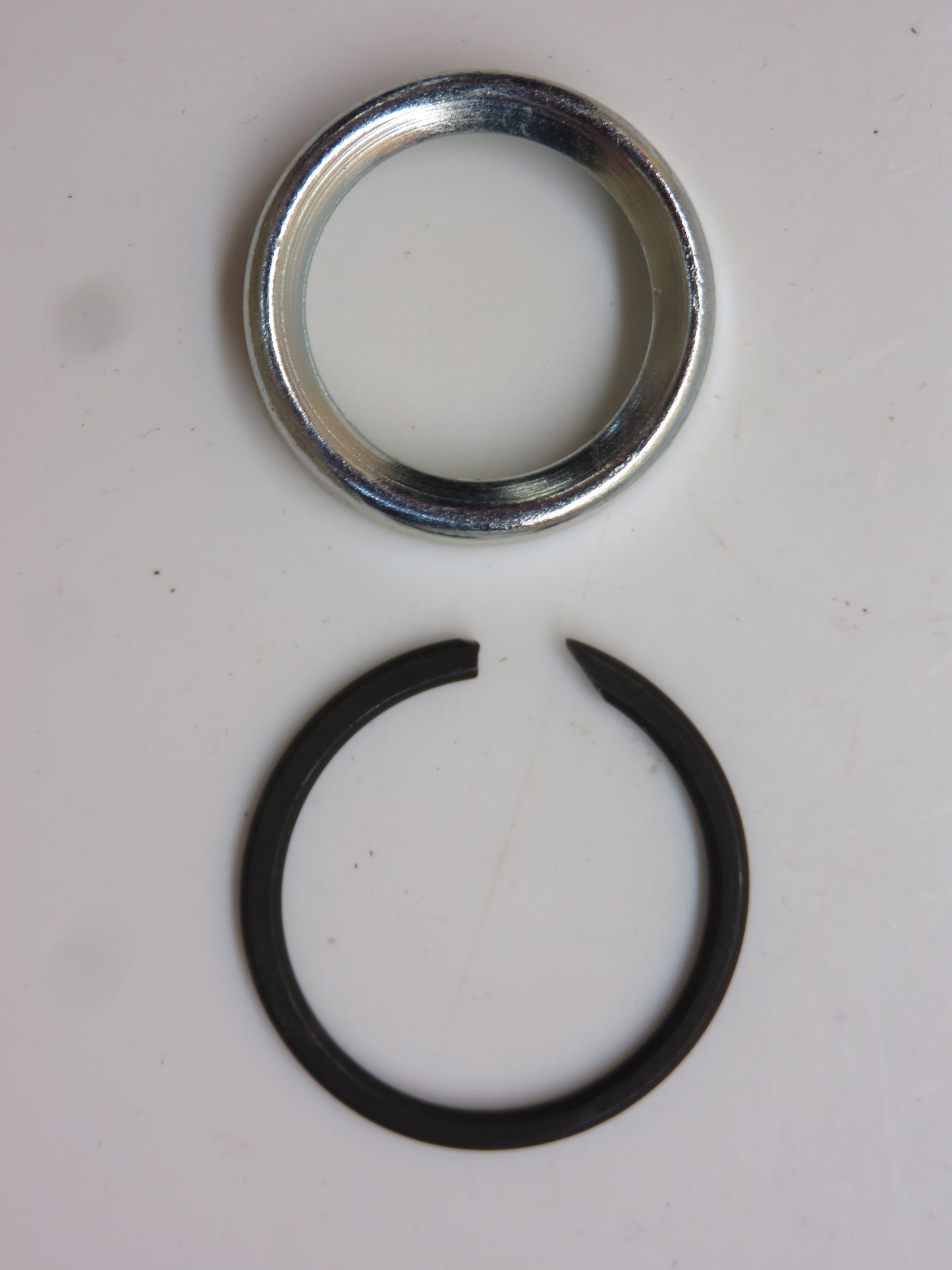 L4027T, L4035T John Deere Gear Shift Lever Washer And Snap Ring For L, M, 40, 320, 420