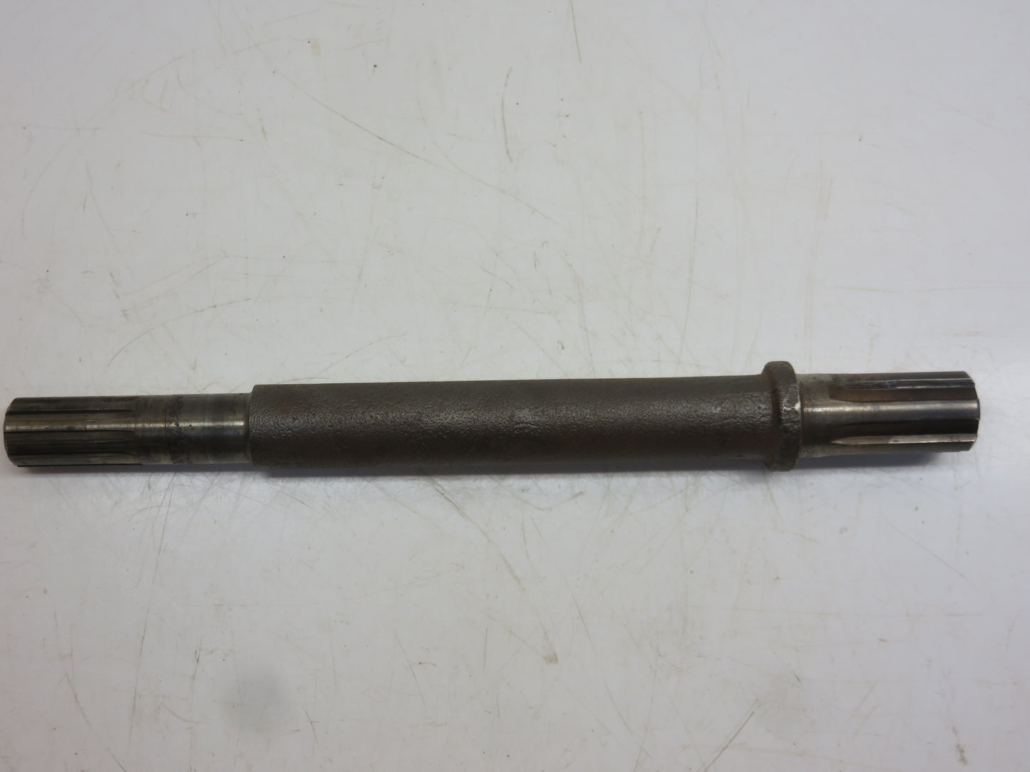 AL177T John Deere Right Hand Differential To Final Drive Shaft For L, LA, LI