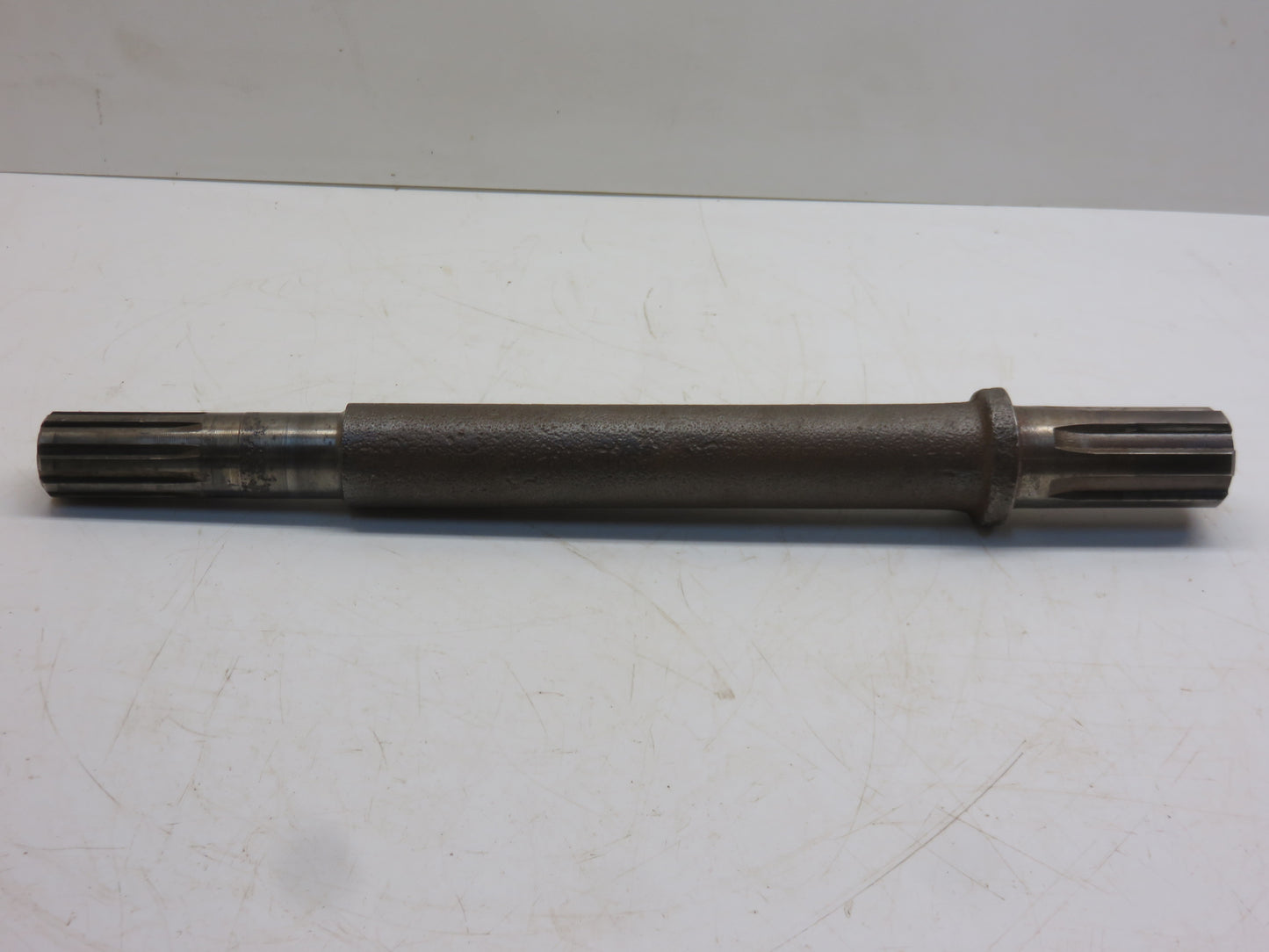 AL177T John Deere Right Hand Differential To Final Drive Shaft For L, LA, LI