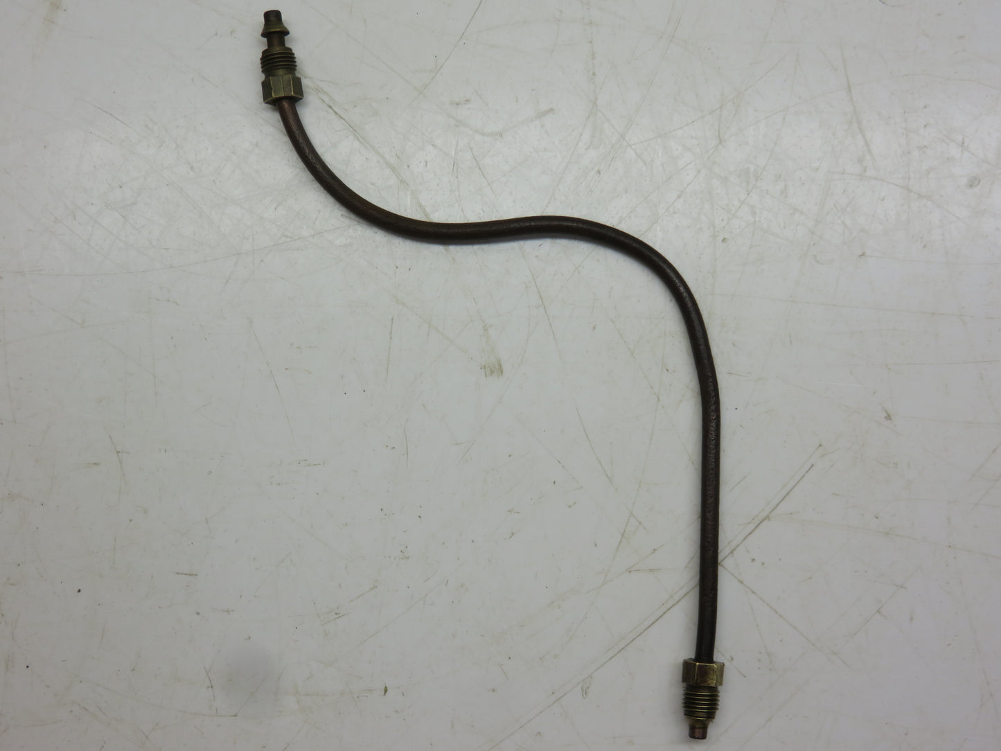 AM753T John Deere Rocker Arm Oil Line For M, MI, MT