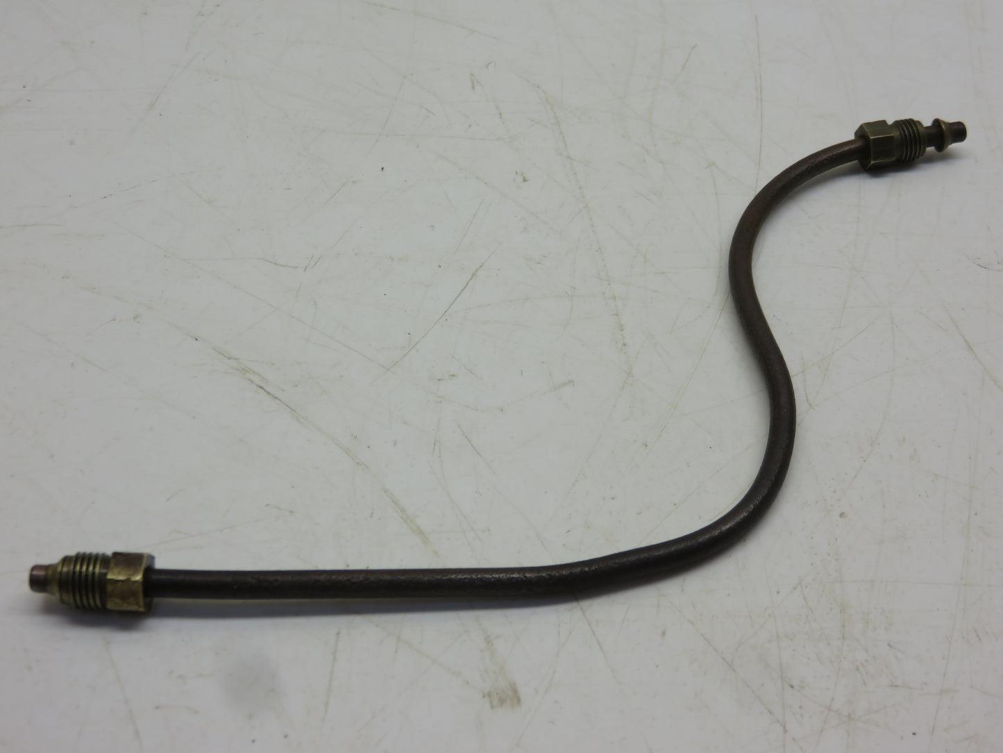 AM753T John Deere Rocker Arm Oil Line For M, MI, MT