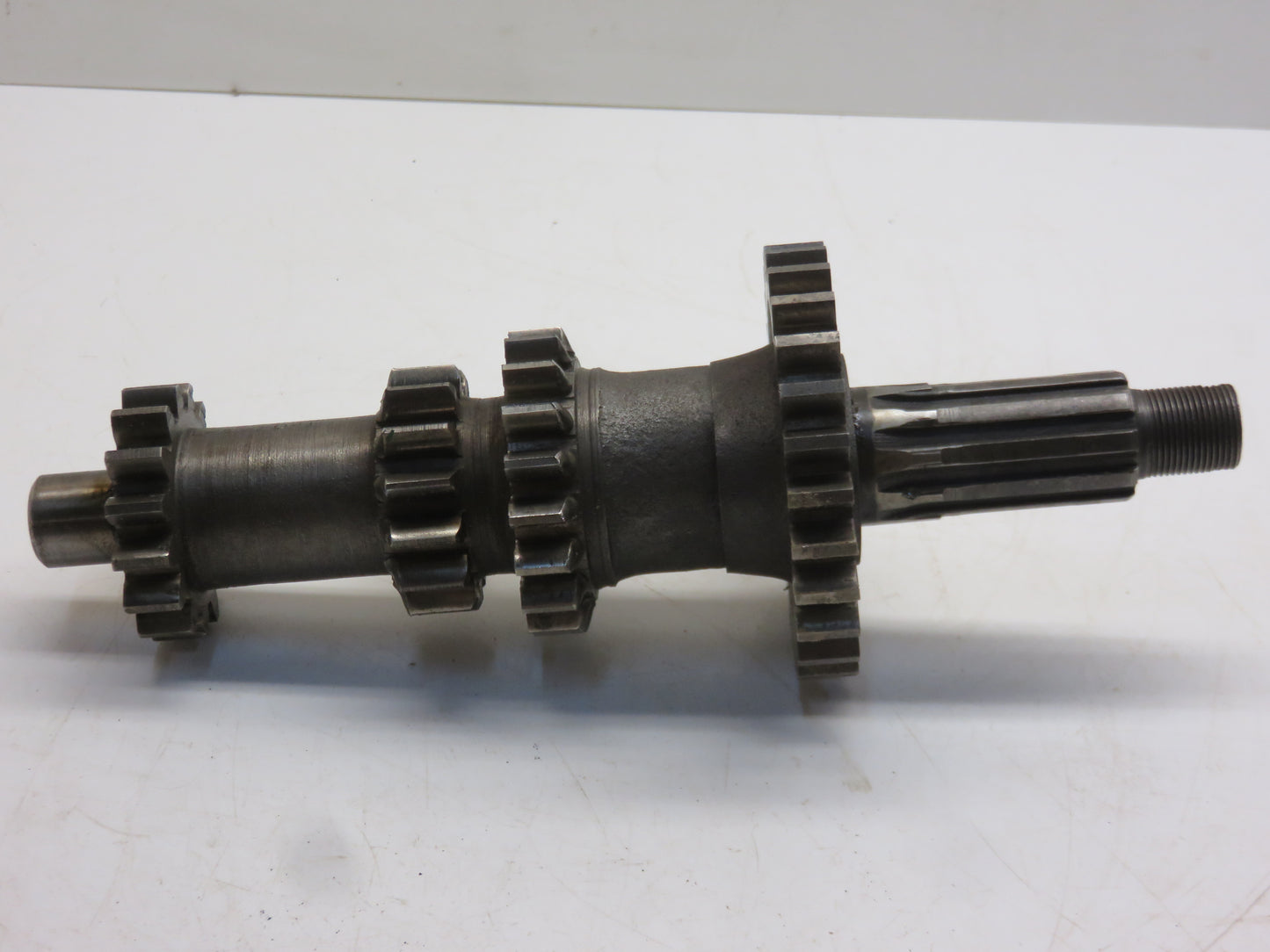 AL2715T, L4220T John Deere Complete Upper Shaft With Four Gears For LA, LI