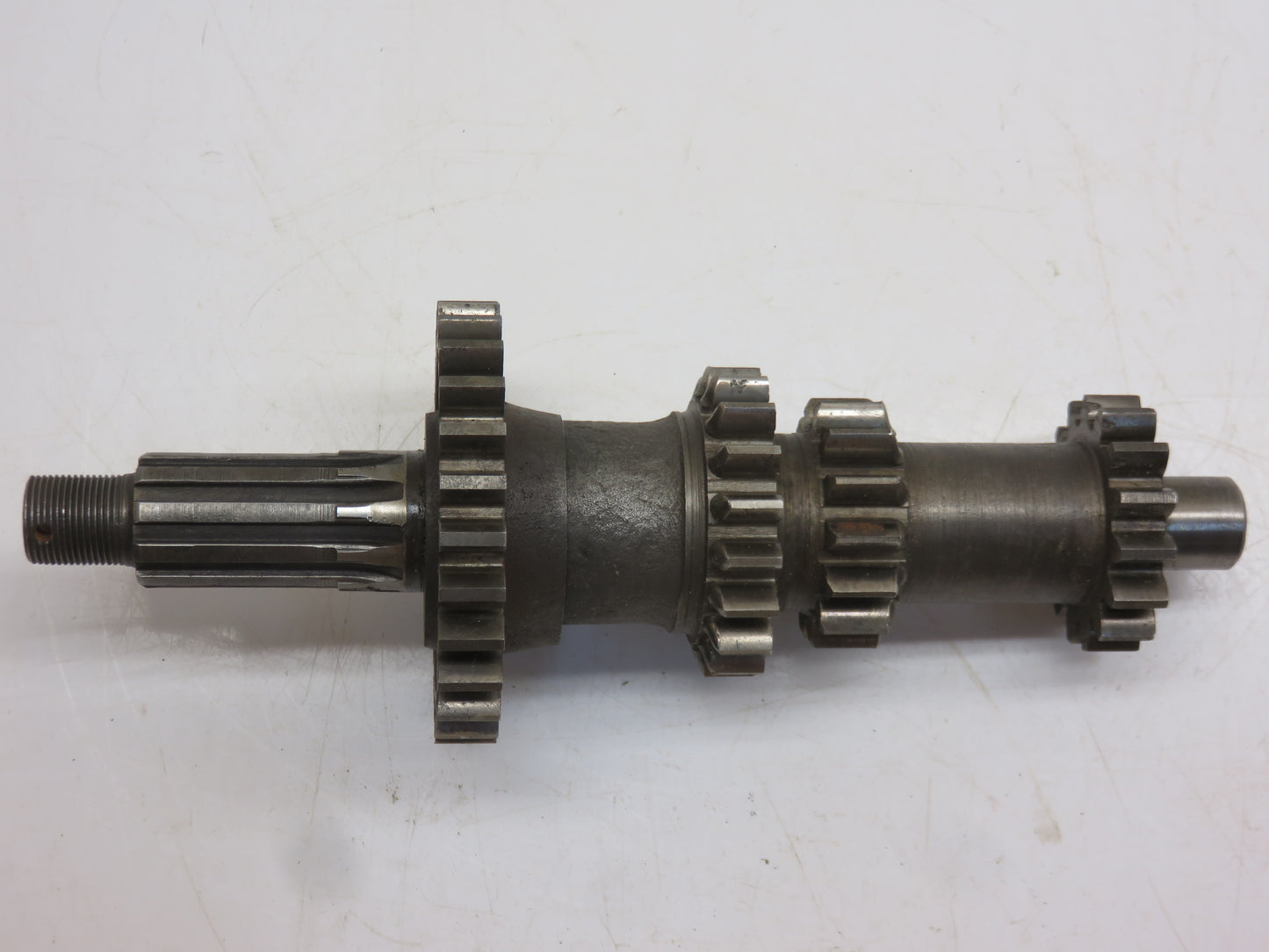 AL2715T, L4220T John Deere Complete Upper Shaft With Four Gears For LA, LI