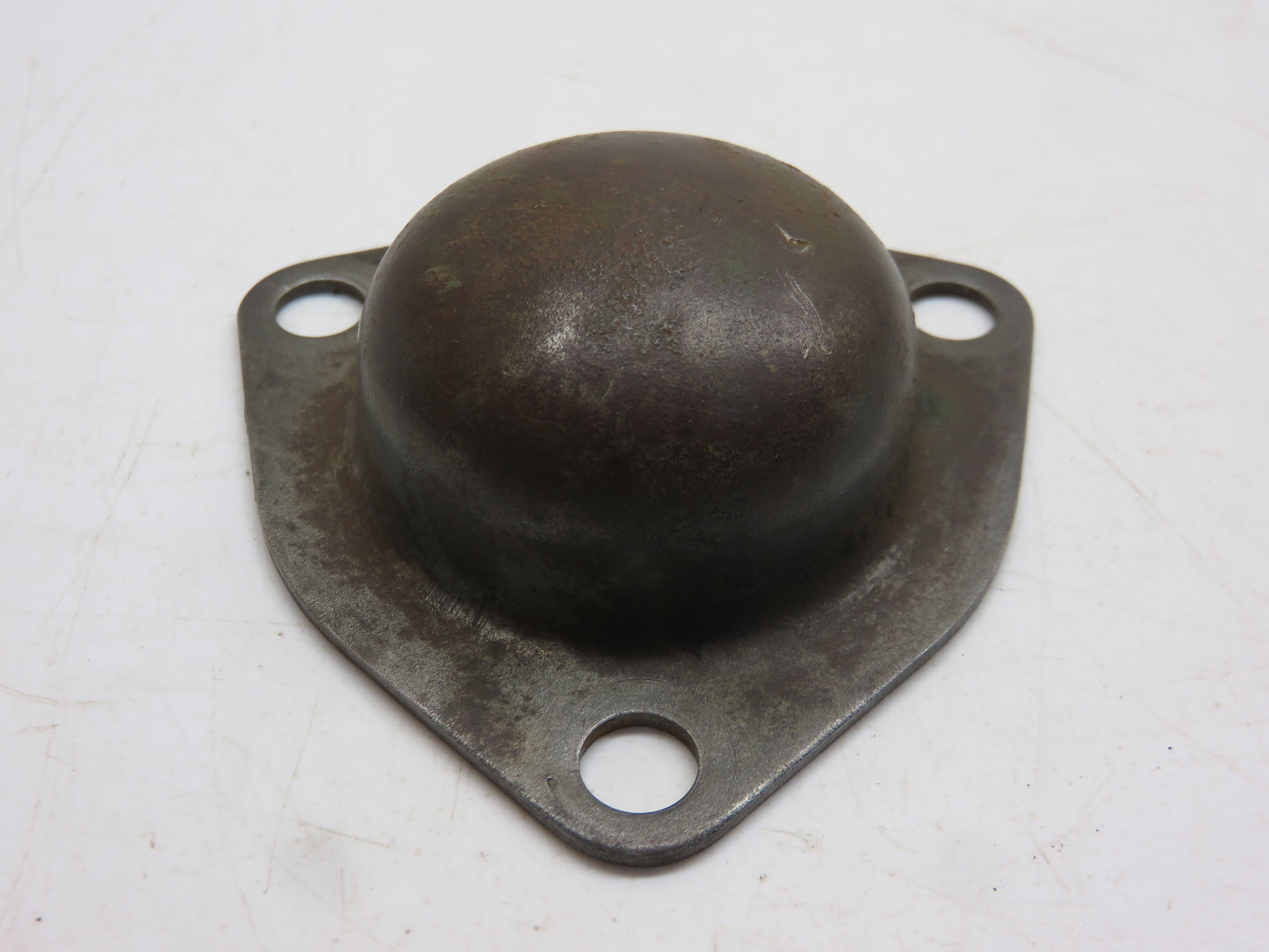 L4024T John Deere Lower Shaft Front Bearing Cover For L, LA, LI