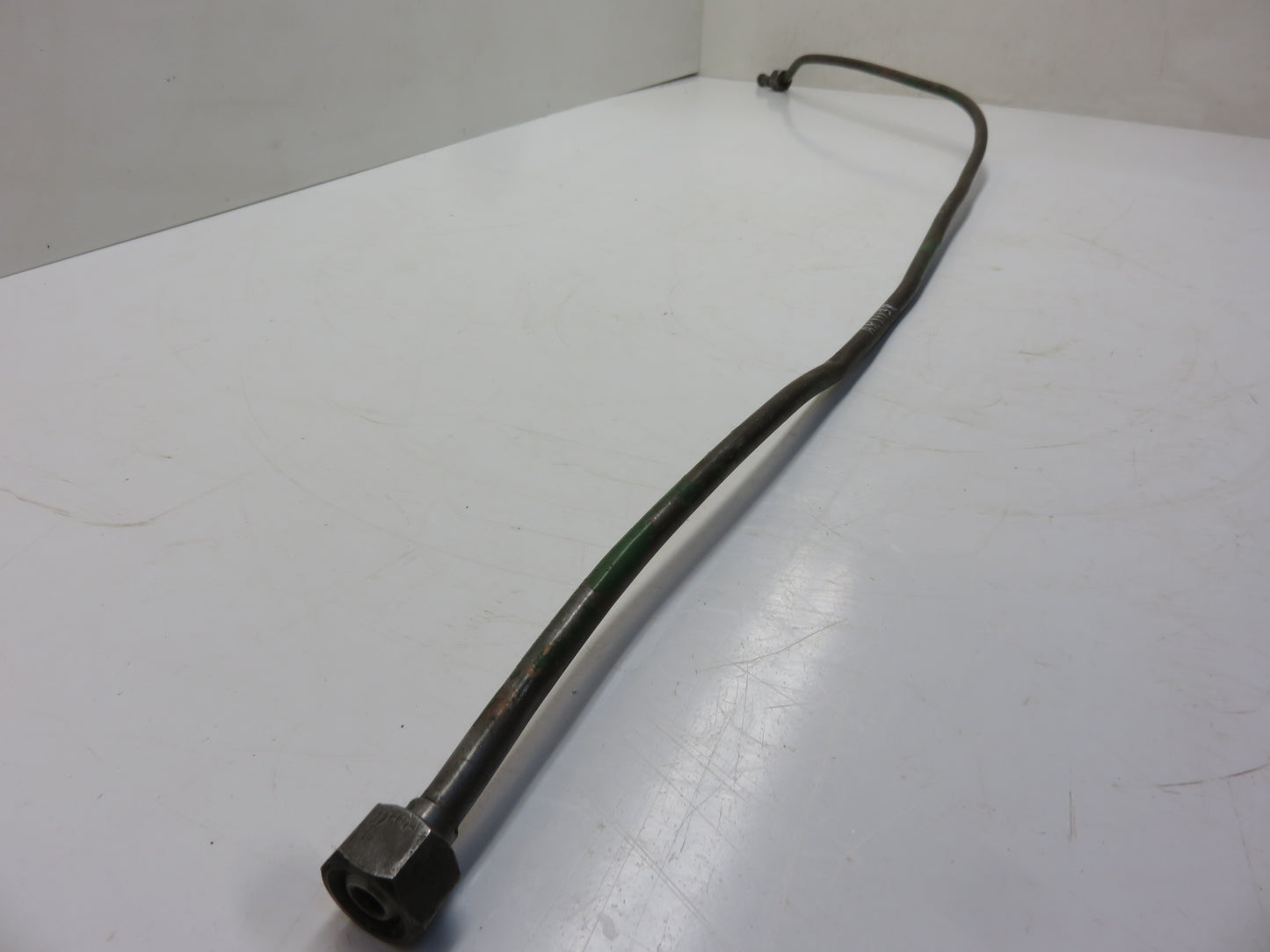 AR1113R John Deere Fuel Line For 80, 820, 830