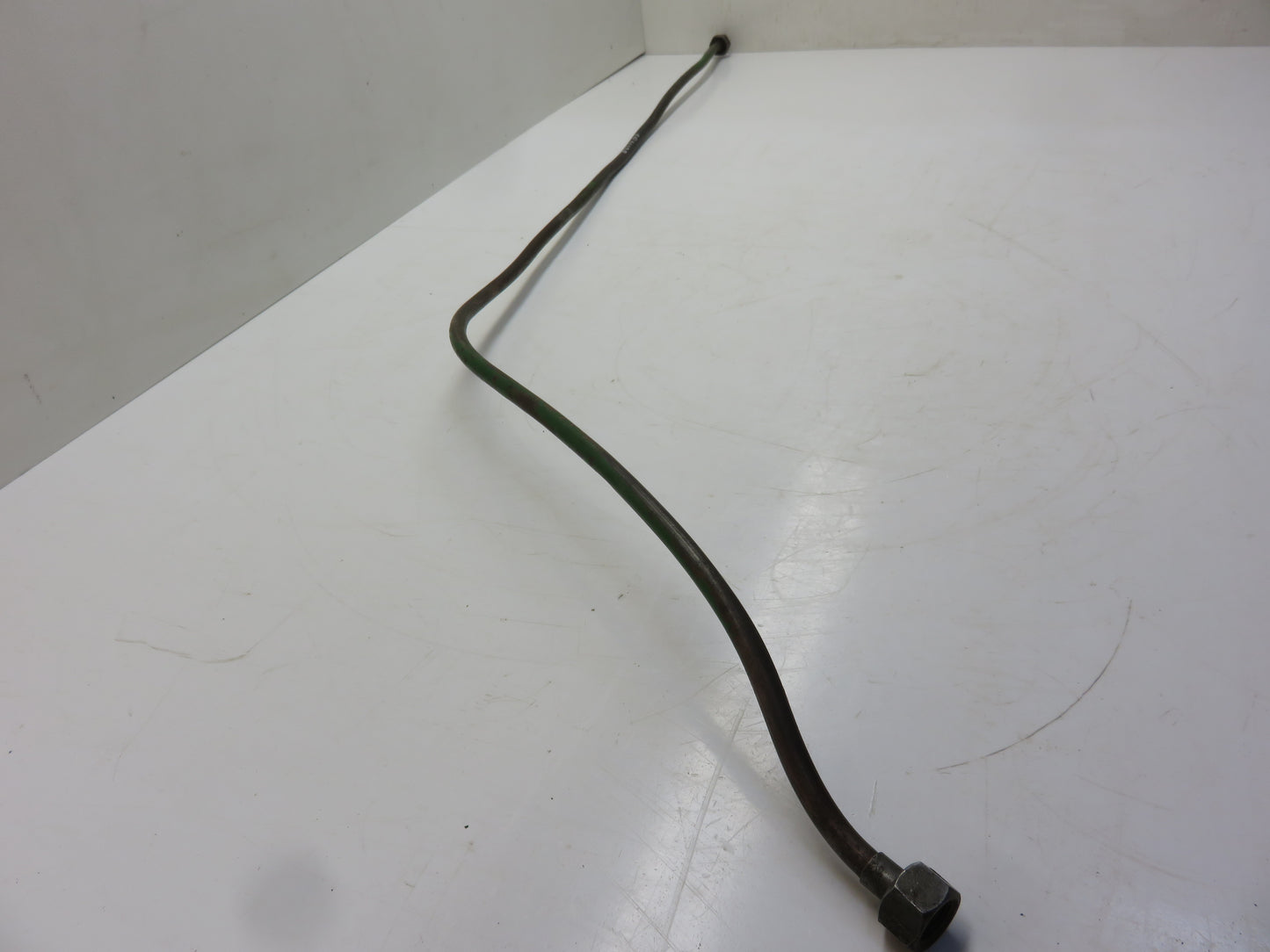 AR1113R John Deere Fuel Line For 80, 820, 830