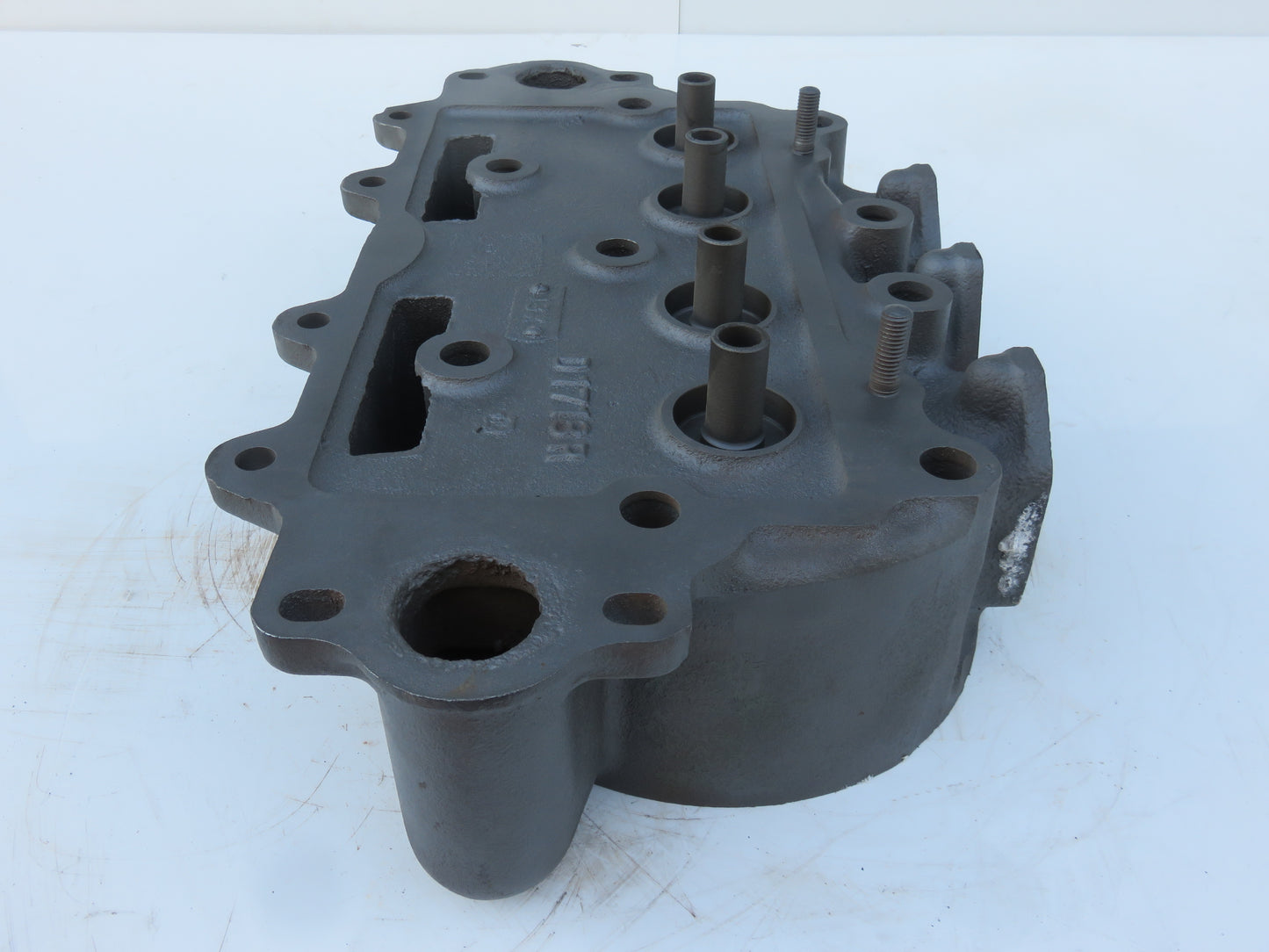 AD789R, D1718R John Deere Cylinder Head For D