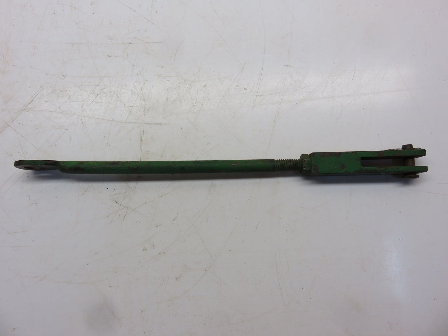 F2877R John Deere Remote Cylinder Operating Rod For 620, 720, 630, 730