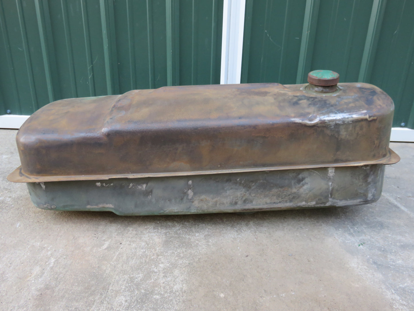 AA5057R John Deere Gas Tank For 60