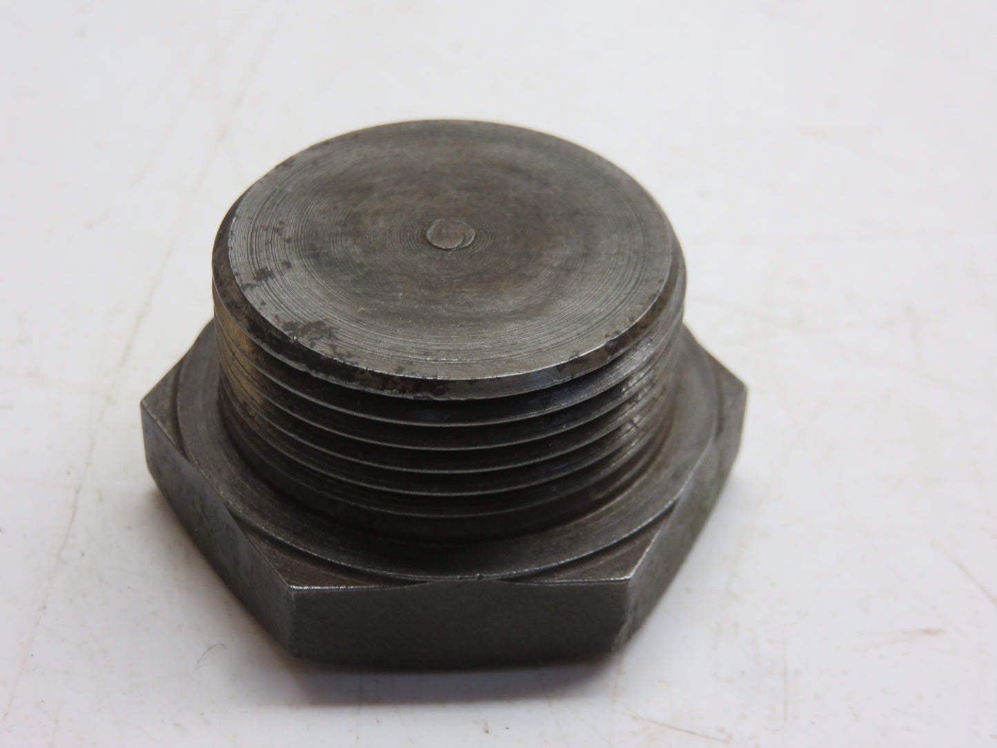 R20168R, R320R John Deere Plug For R, 80, 520, 620, 720, 820, 530, 630, 730, 830