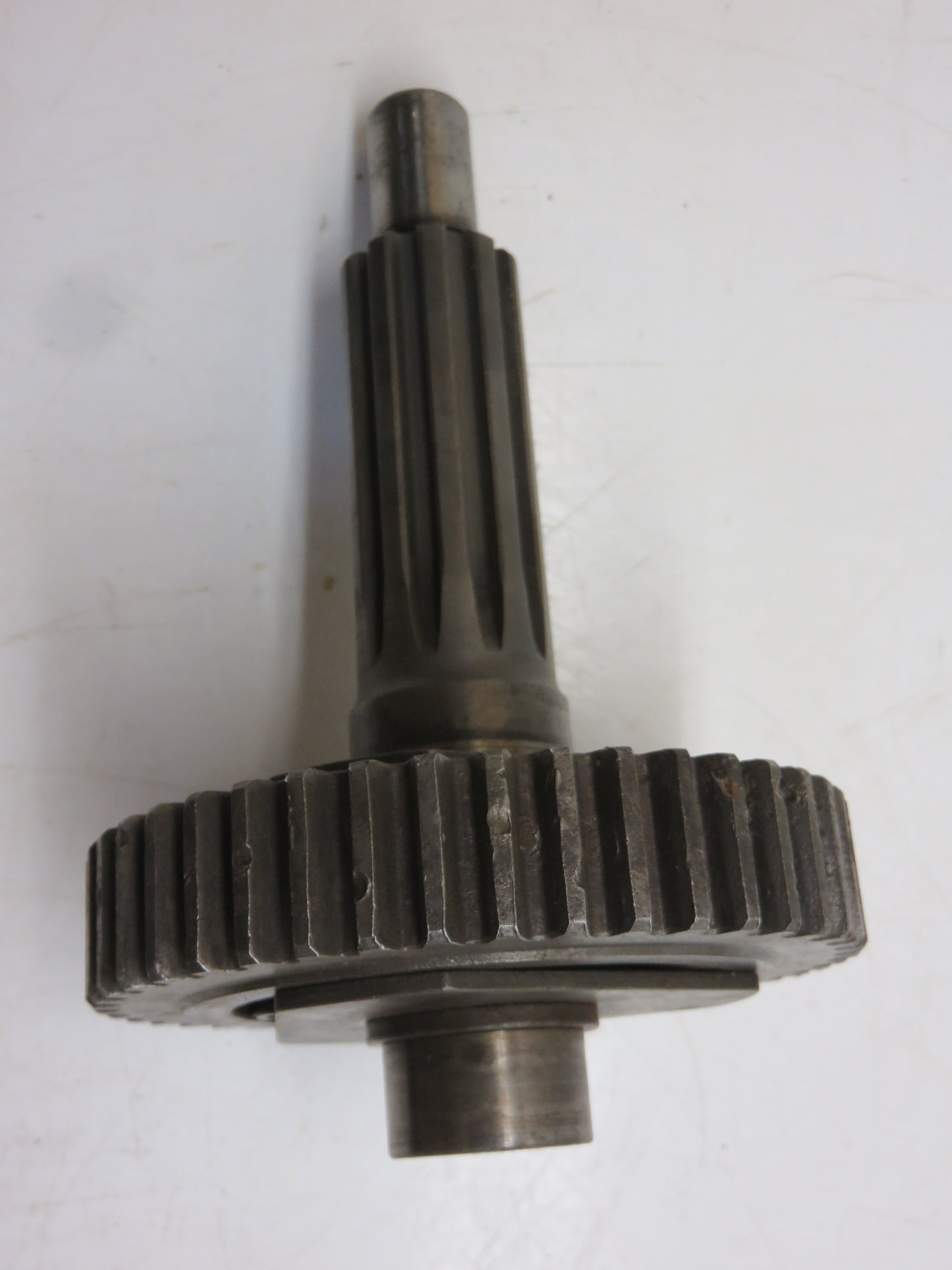 F1998R, F1999R, F2000R John Deere Pony Motor Transmission Out Put Shaft For 70, 720, 730