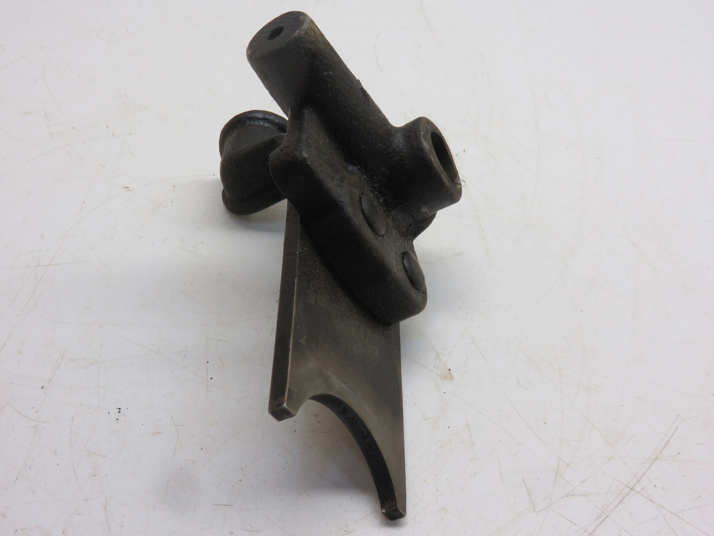 AA371R, A594R John Deere Shifter Fork For A